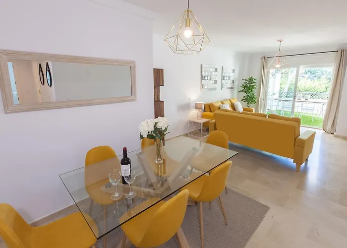 Vacation I Contemporary Apartment, Swimming-pool, 24-7 Security, A Minute From The Marina, The Sea And Luxury Shopping * 马尔韦利亚