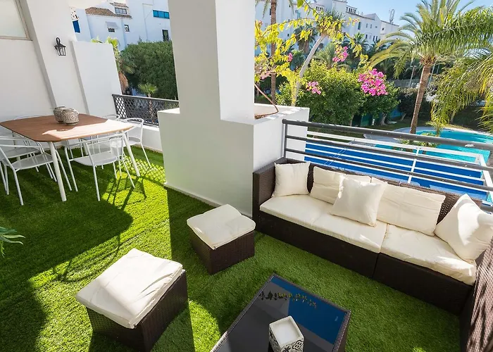 Vacation I Contemporary Apartment, Swimming-pool, 24-7 Security, A Minute From The Marina, The Sea And Luxury Shopping *