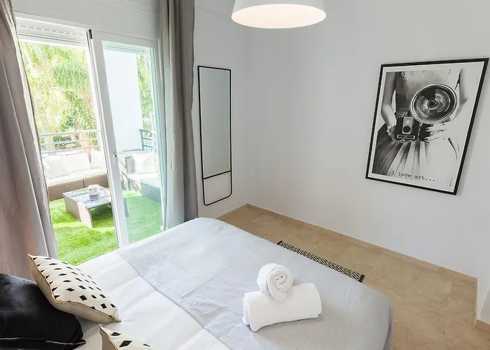 公寓 Vacation I Contemporary Apartment, Swimming-pool, 24-7 Security, A Minute From The Marina, The Sea And Luxury Shopping 马尔韦利亚