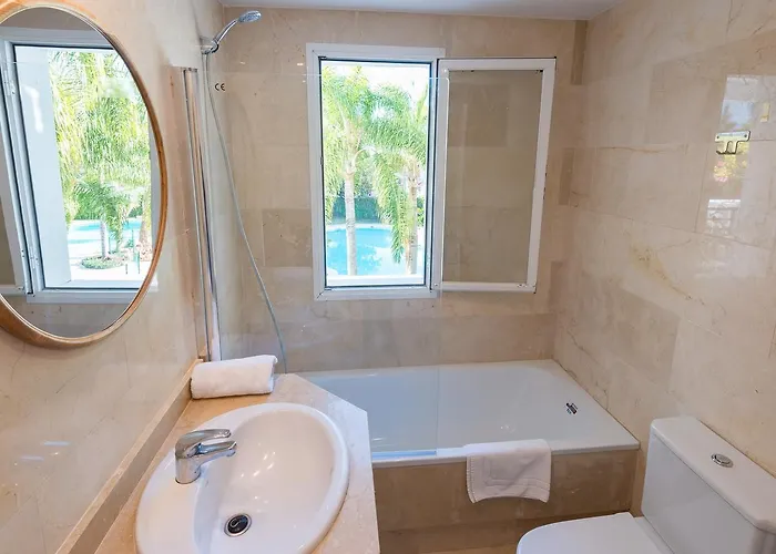 公寓 Vacation I Contemporary Apartment, Swimming-pool, 24-7 Security, A Minute From The Marina, The Sea And Luxury Shopping *