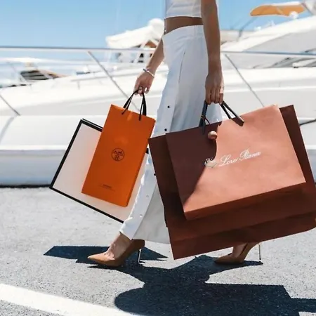 Apartament Vacation I Contemporary Apartment, Swimming-pool, 24-7 Security, A Minute From The Marina, The Sea And Luxury Shopping