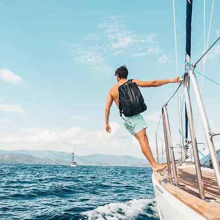 Apartament Vacation I Contemporary Apartment, Swimming-pool, 24-7 Security, A Minute From The Marina, The Sea And Luxury Shopping *