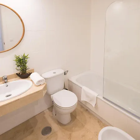 Vacation I Contemporary Apartment, Swimming-pool, 24-7 Security, A Minute From The Marina, The Sea And Luxury Shopping * ماربيا